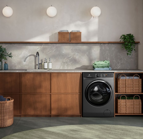 Washing machines and washer dryers